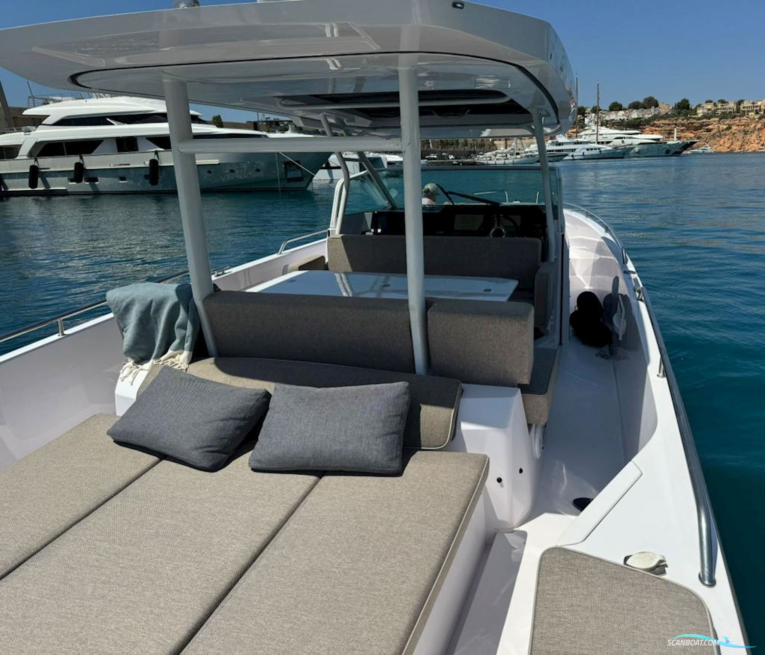 AXOPAR 37 Sun Top - Multistorage