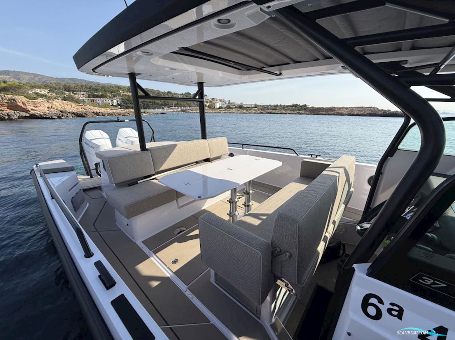 Axopar 37 Sun-Top - Reserviert