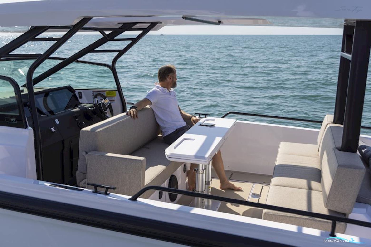 AXOPAR 37 Sun-Top Motorboat 2026, with Mercury engine, Finland