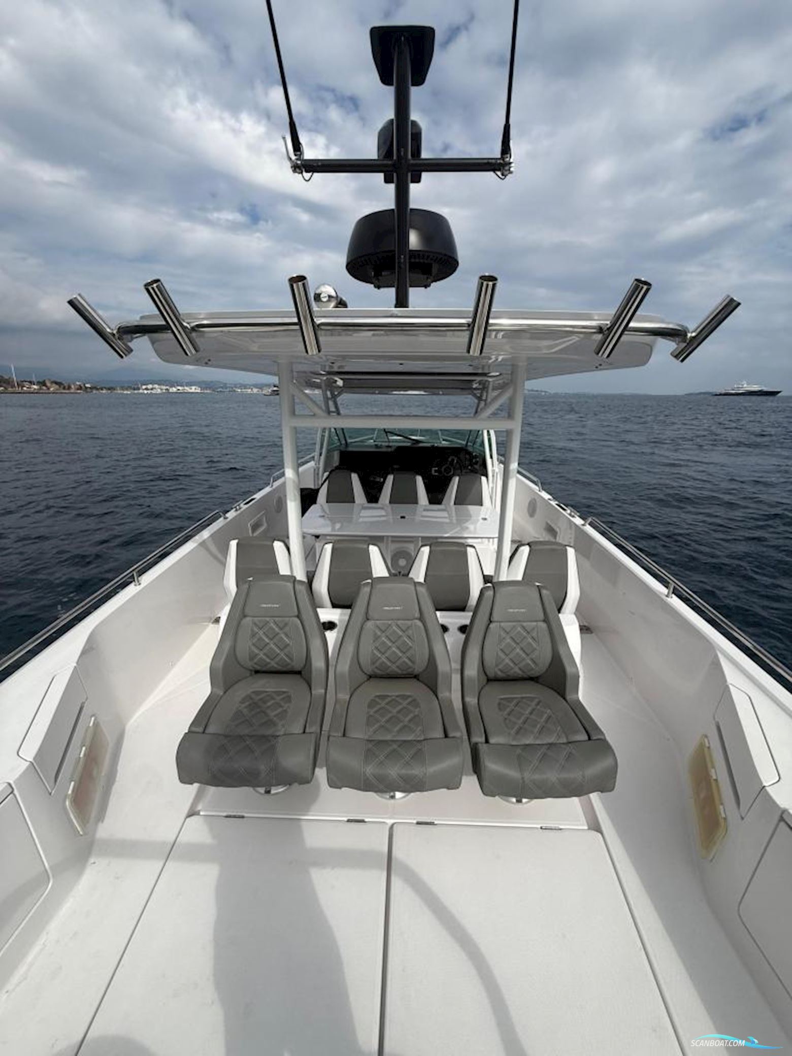 AXOPAR 37 Sun Top