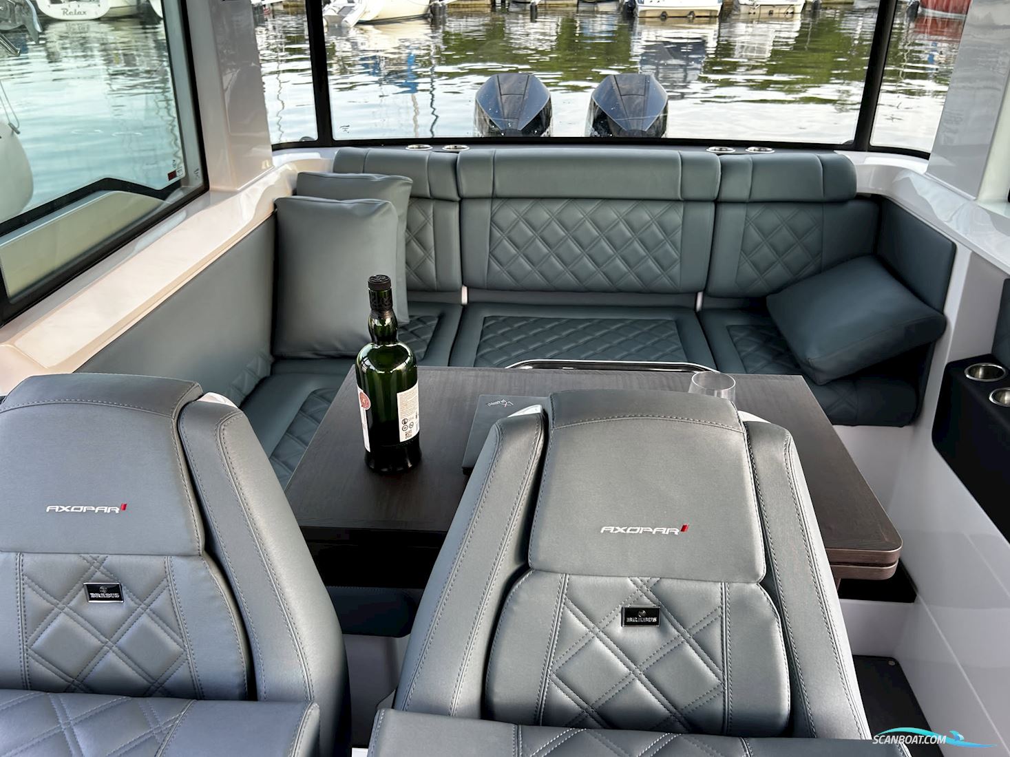 Axopar 37 XC Cross Cabin Brabus