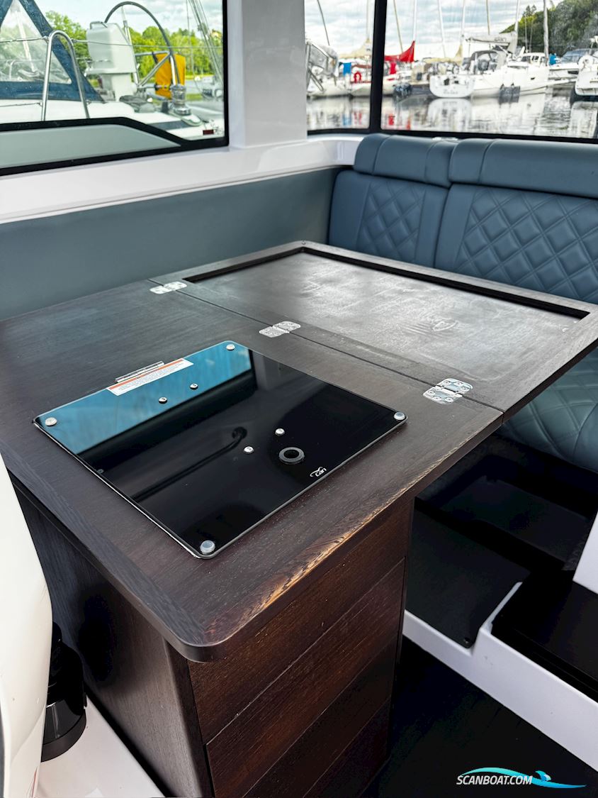 Axopar 37 XC Cross Cabin Brabus Motorboat 2022, with Mercury 4 Stroke engine, Sweden
