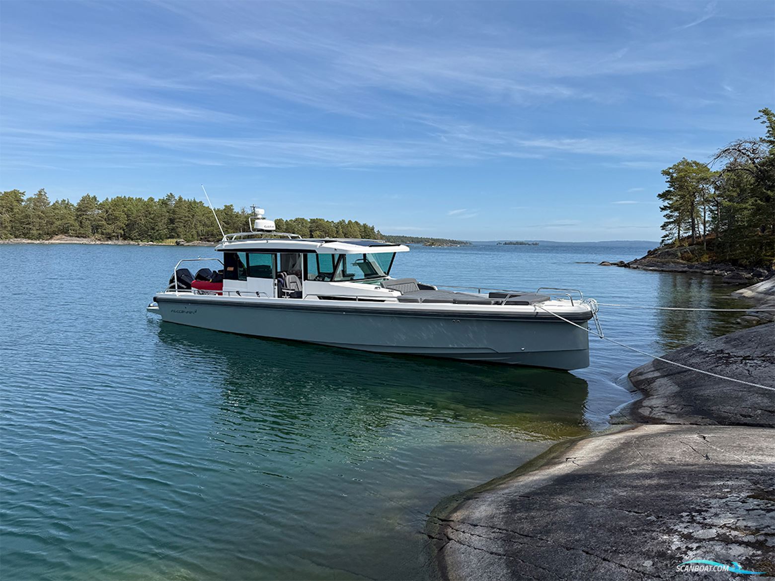 Axopar 37 XC Motorboat 2019, with Mercury engine, Sweden