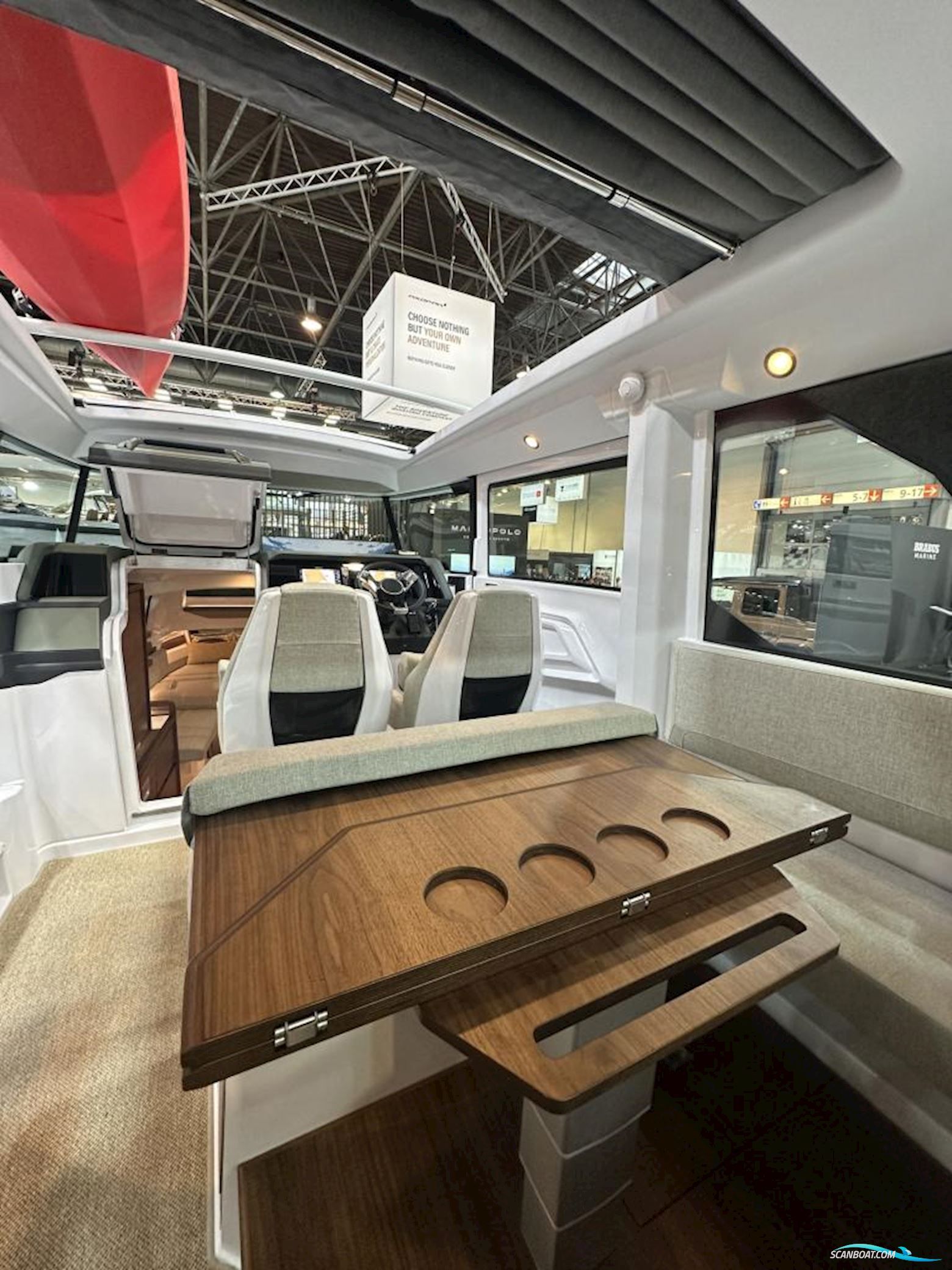 Axopar 38 Cross Cabin