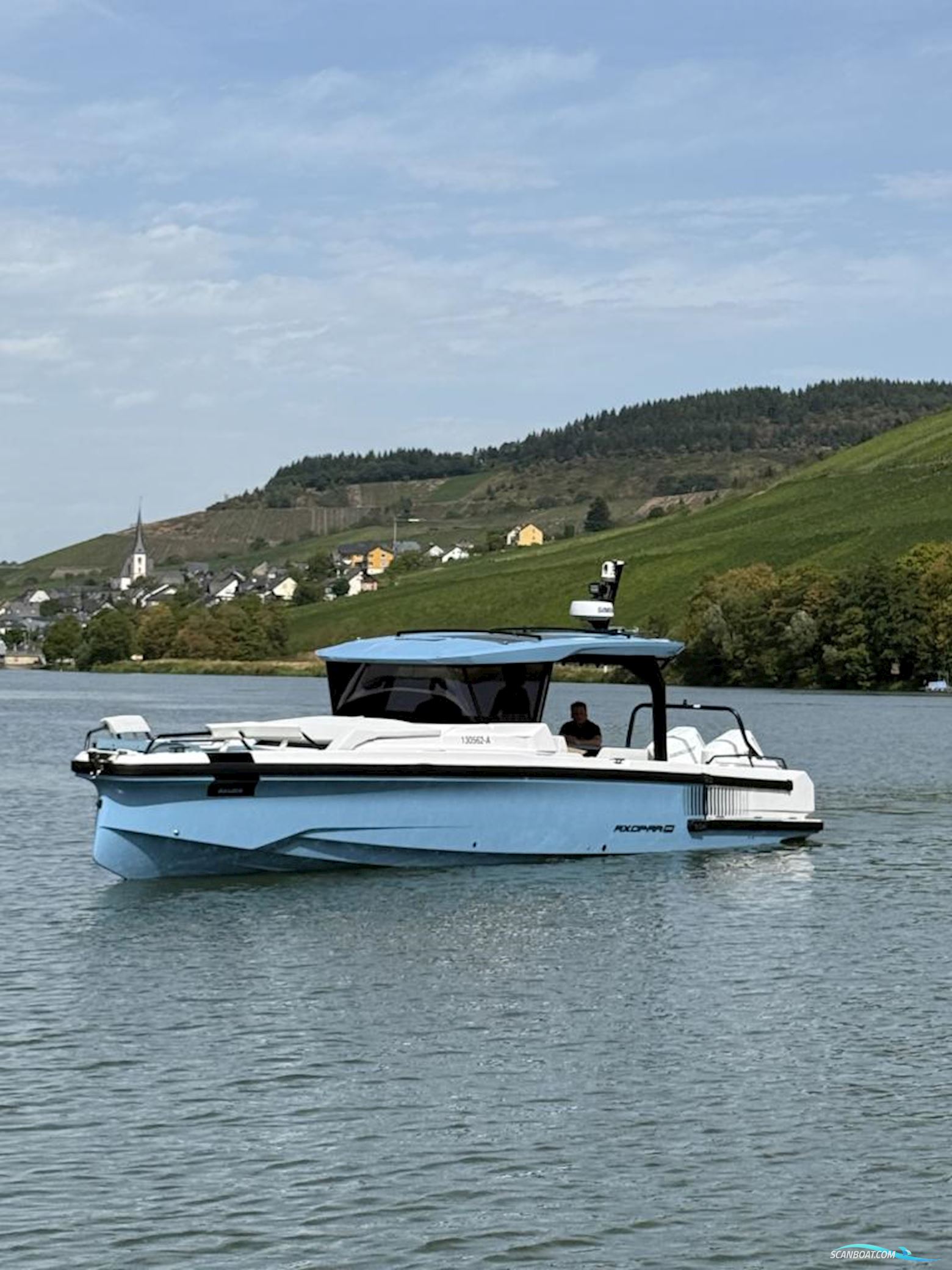 Axopar 38 Cross Top