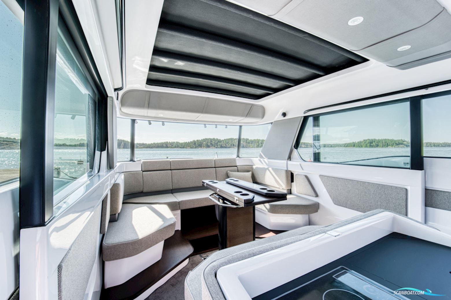 Axopar 45 Cross Cabin Brabus