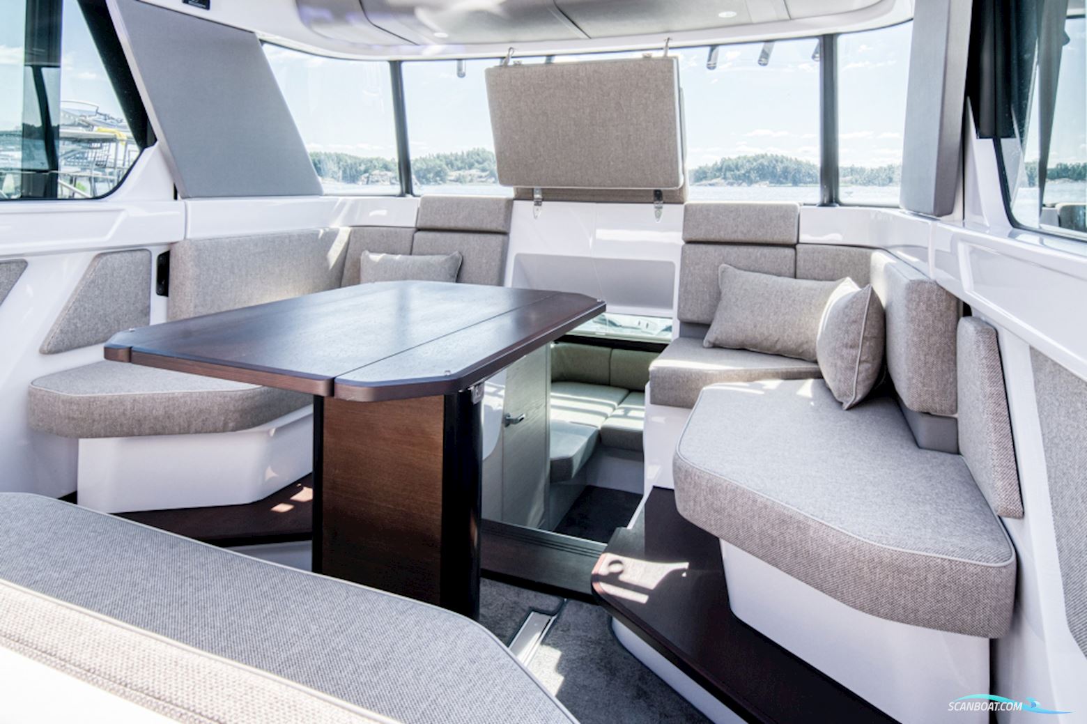 Axopar 45 Cross Cabin Brabus