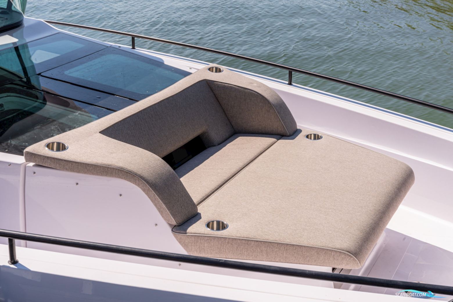 Axopar 45 Cross Cabin Brabus