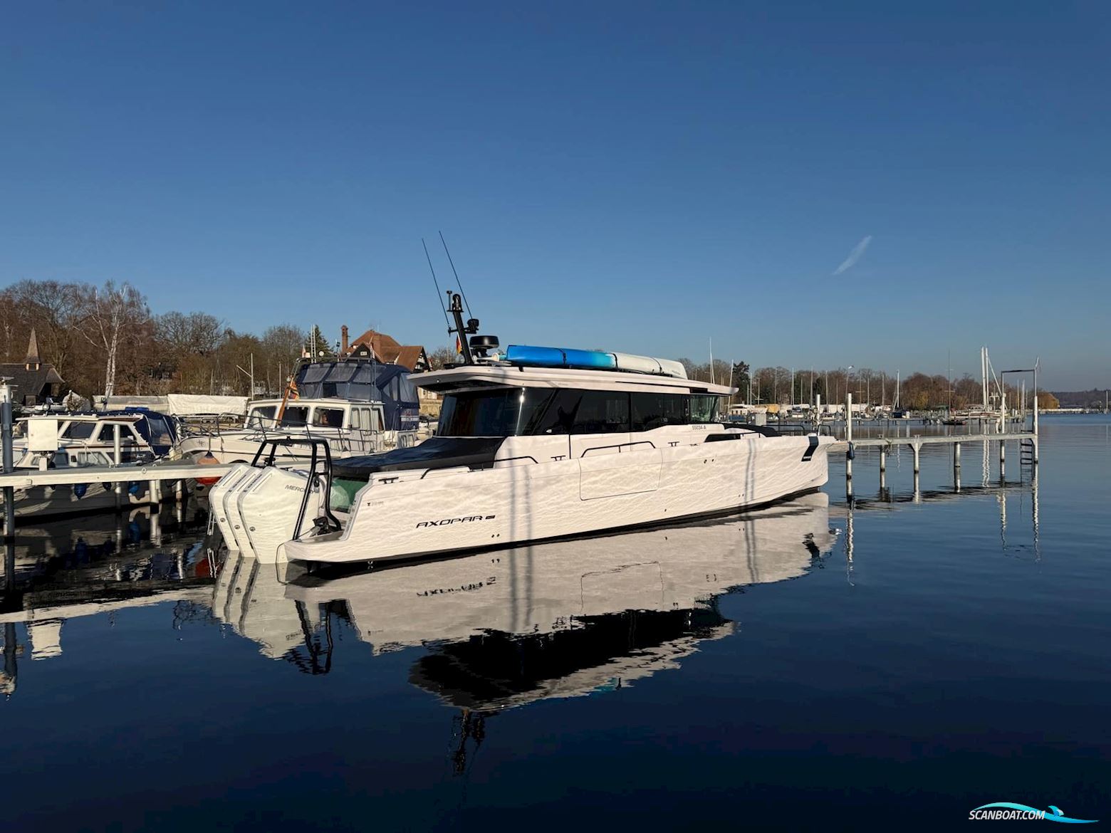 AXOPAR 45 Cross Cabin