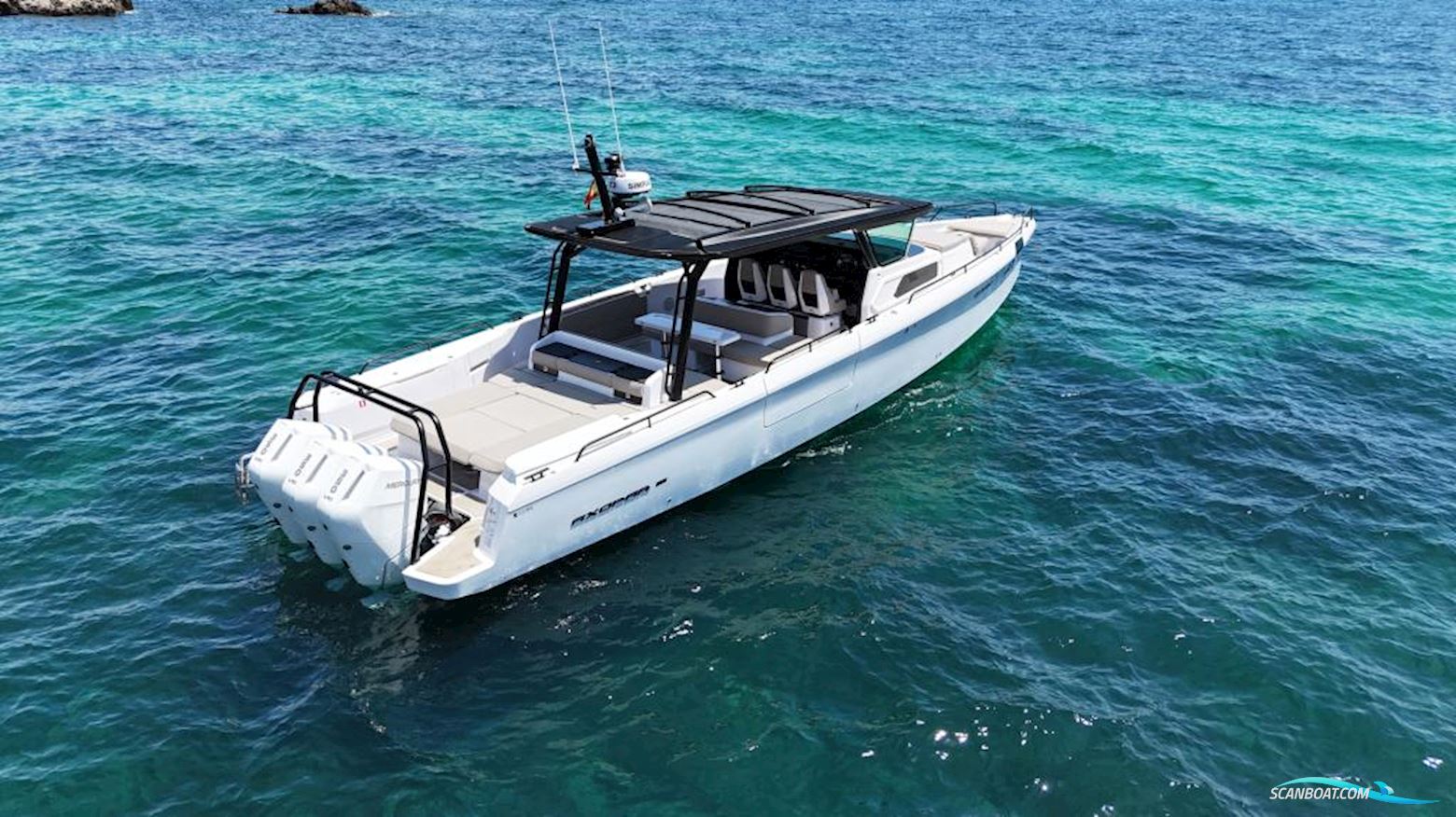 Axopar 45 Cross-Top