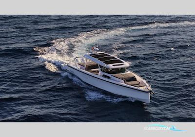 Axopar 45 Cross Top Motorboat 2026, with Mercury Verado engine, Germany
