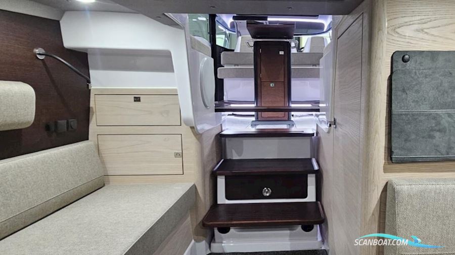 Axopar 45 XC Cross Cabin