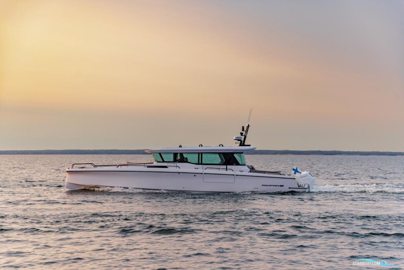 Axopar 45 XC Cross Cabin