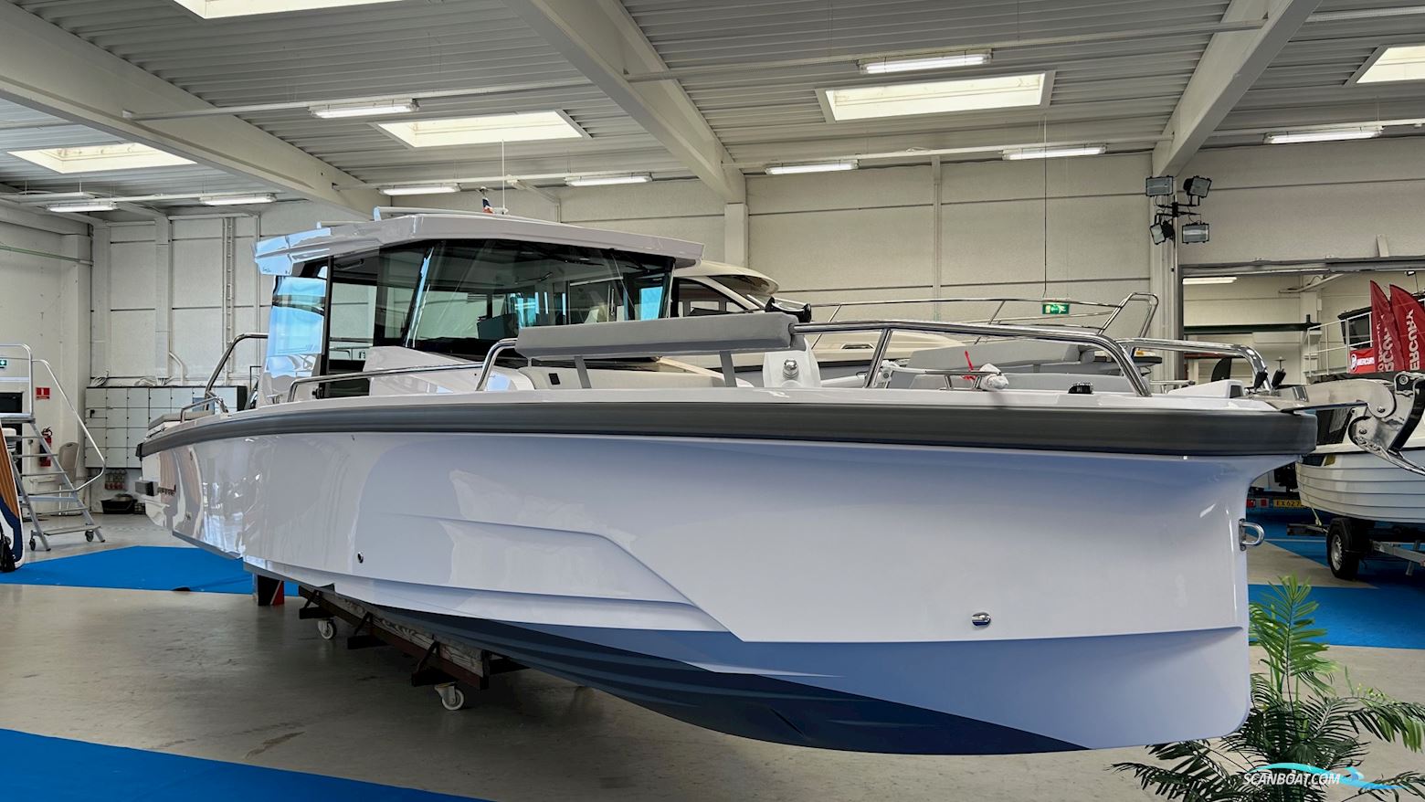 Axopar Yachts 29 XC Cross Cabin