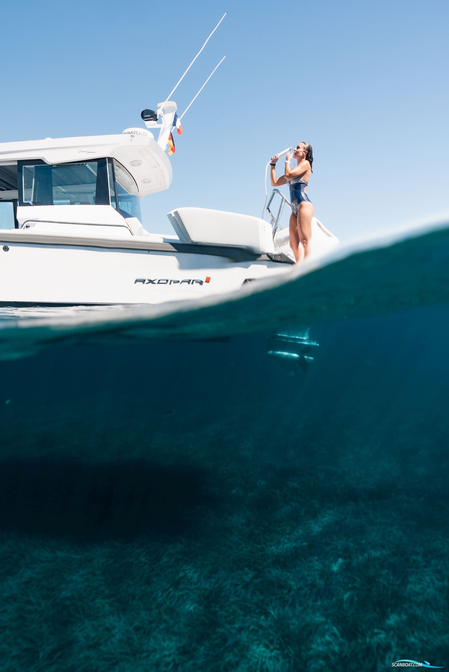 Axopar Yachts 29 XC Cross Cabin