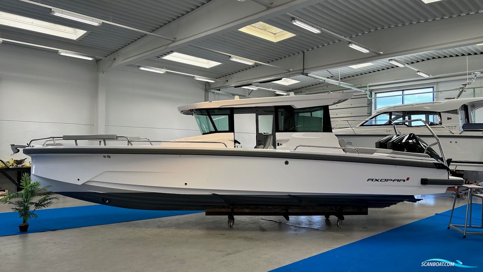 Axopar Yachts 29 XC Cross Cabin