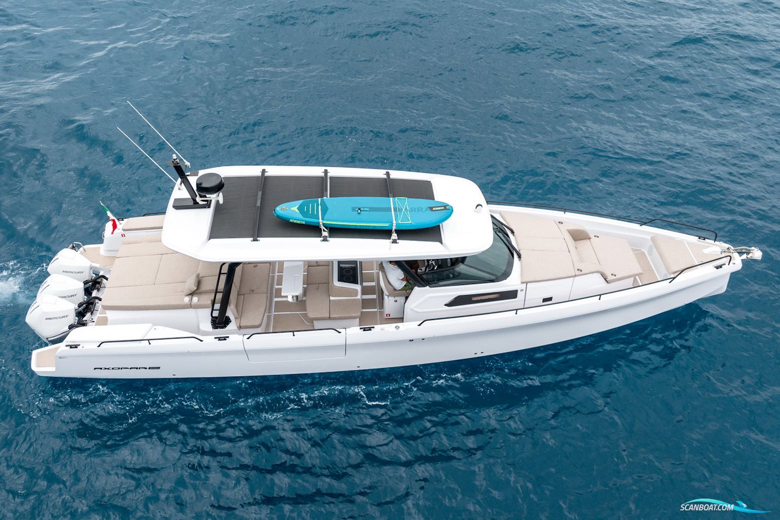 Axopar Yachts 45 Sun-Top