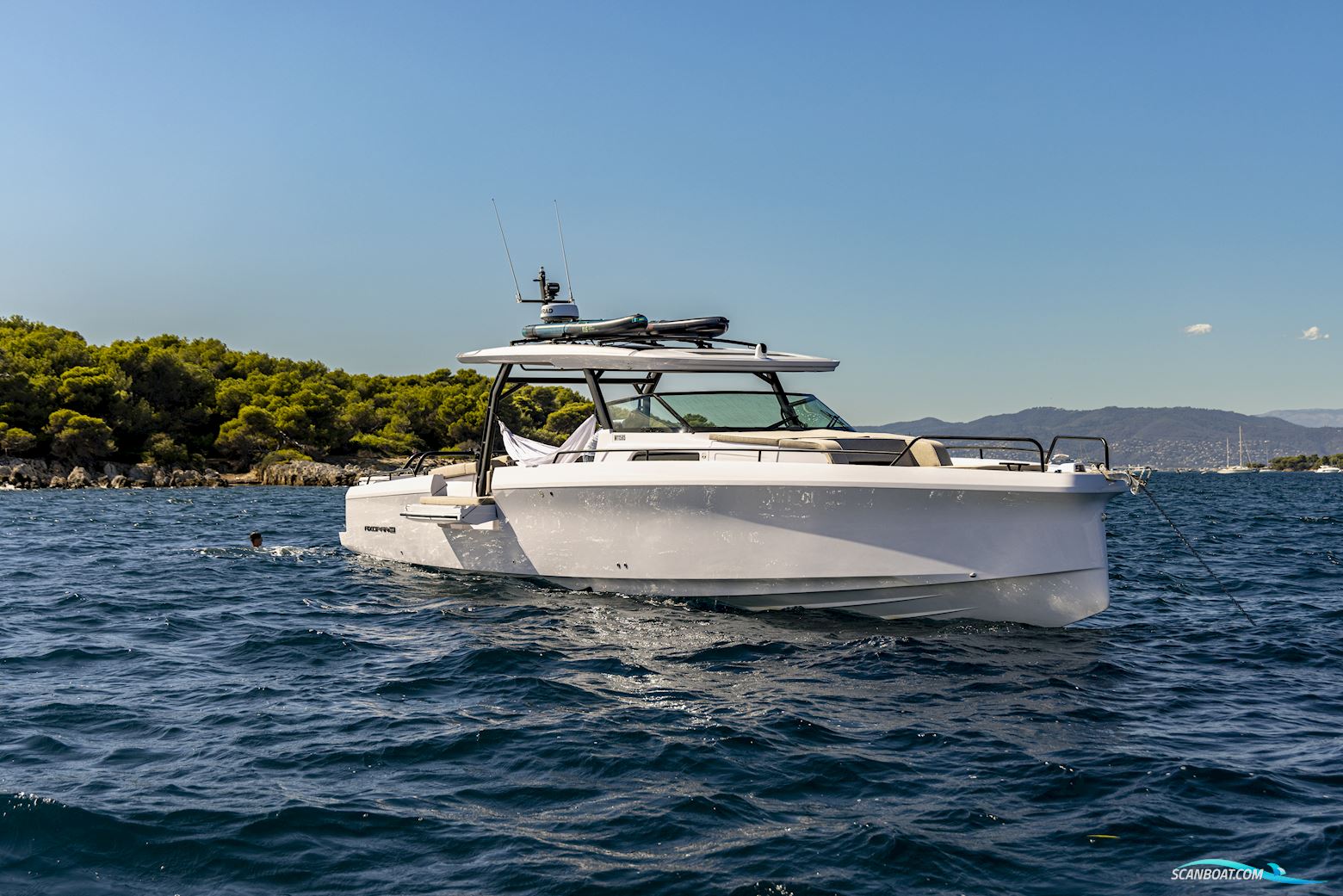 Axopar Yachts 45 Sun-Top