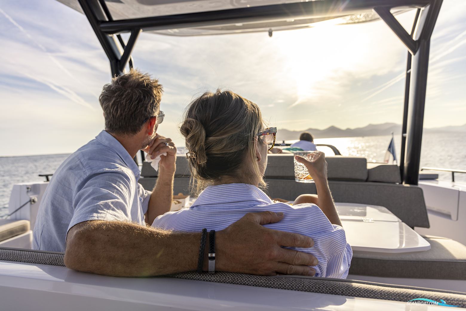 Axopar Yachts 45 Sun-Top