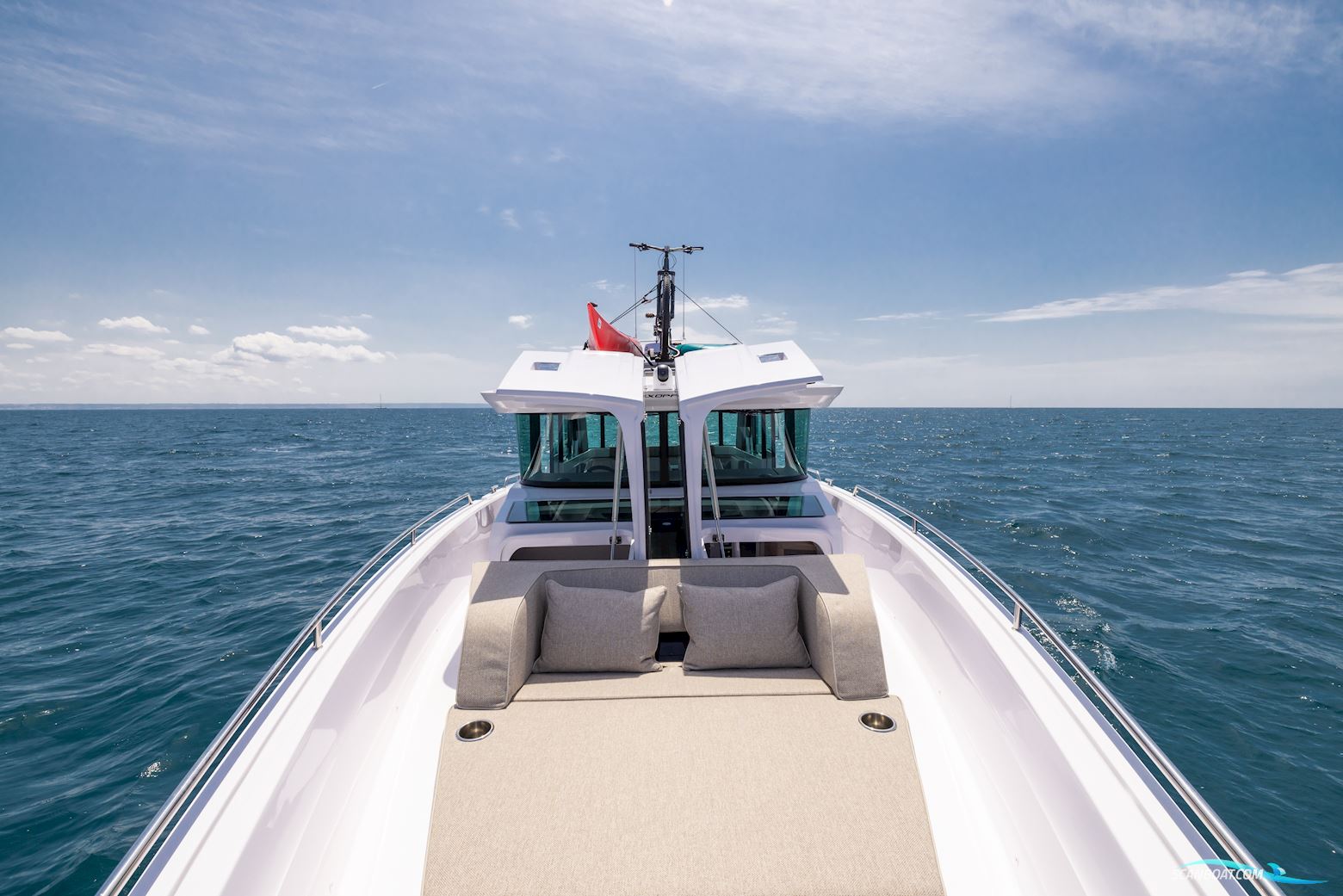 Axopar Yachts 45 XC Cross cabin