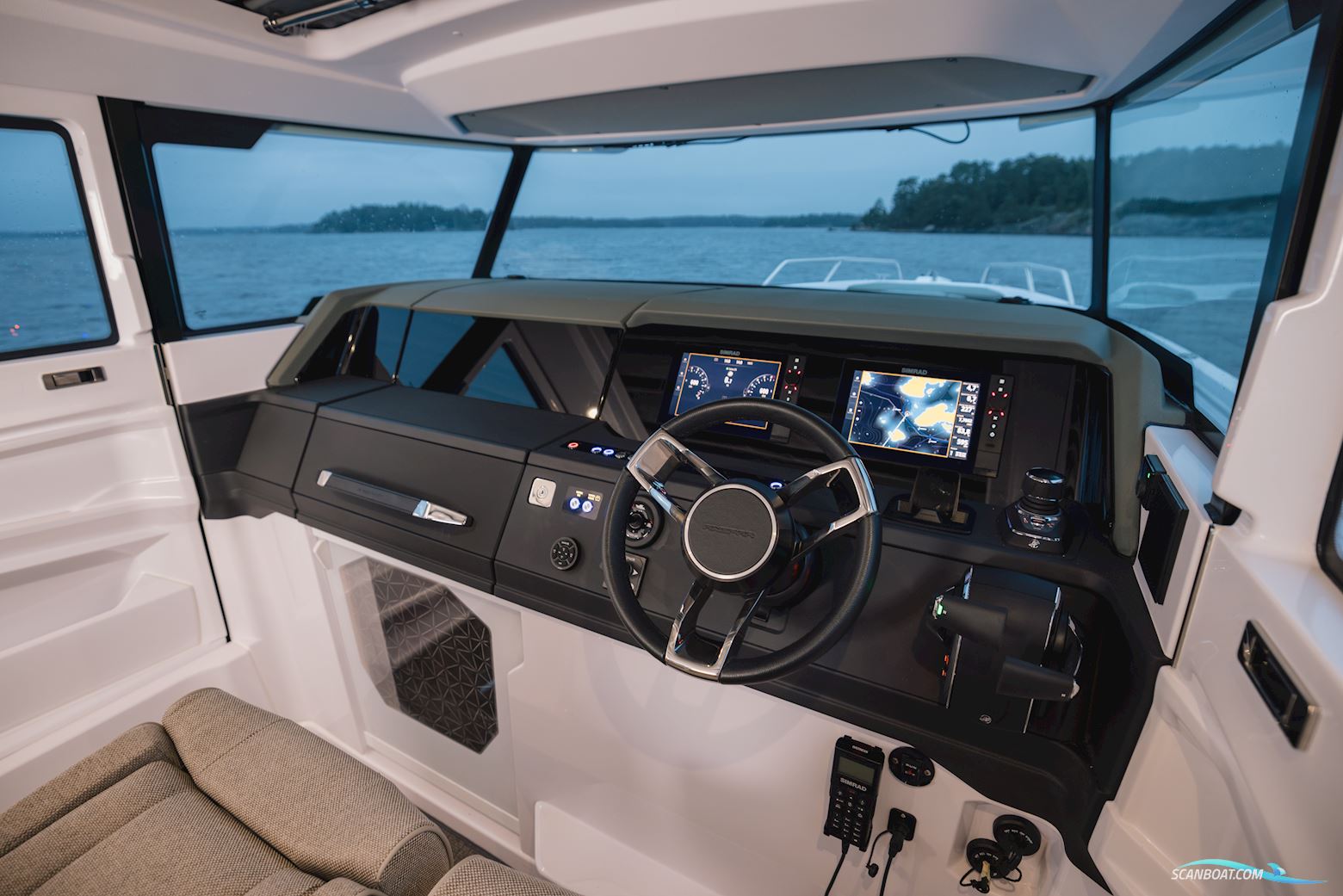 Axopar Yachts Axopar 38 XC Cross Cabin