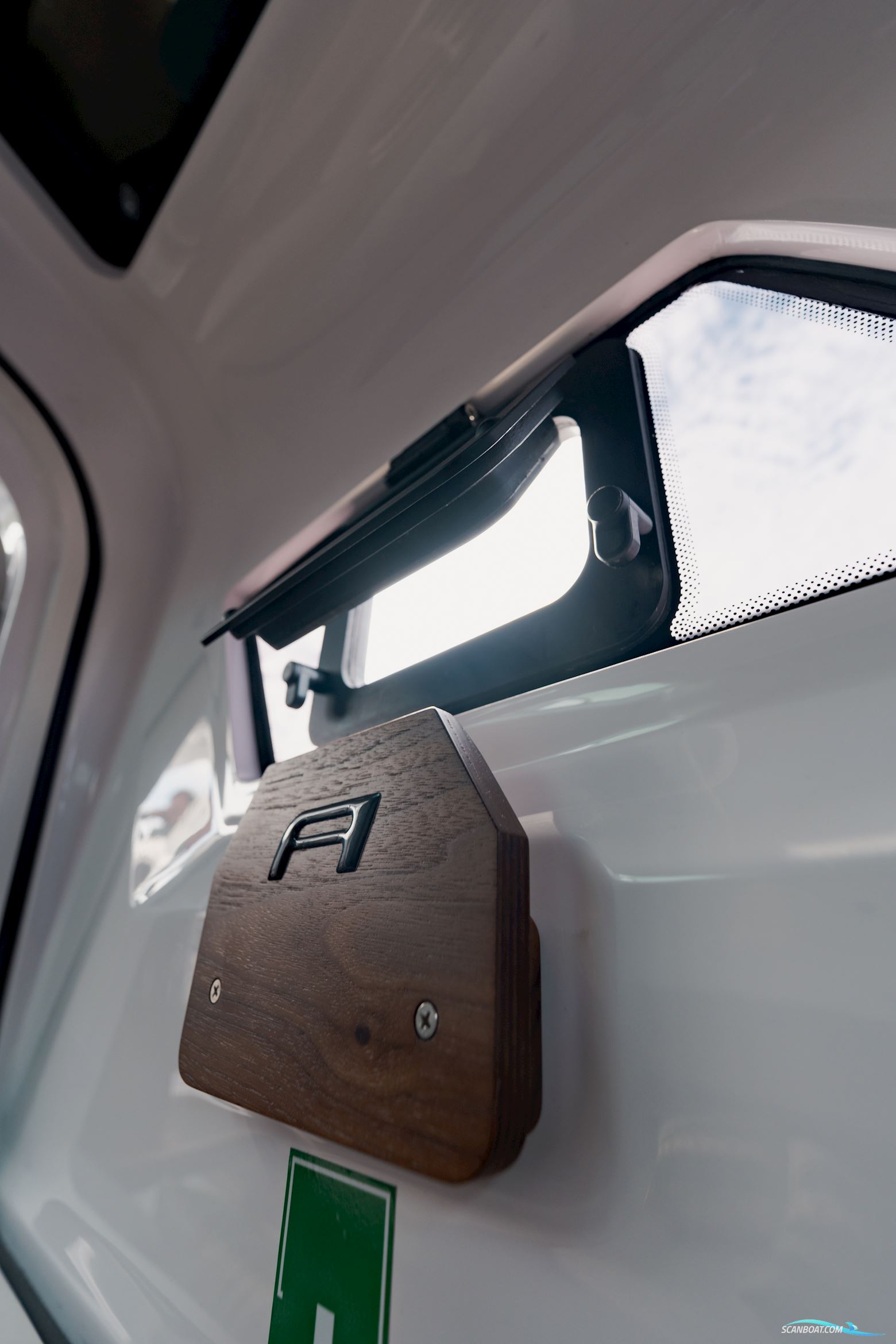Axopar Yachts Axopar 38 XC Cross Cabin