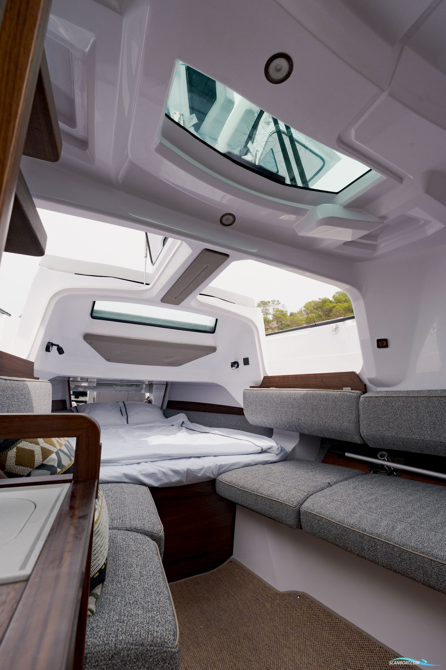 Axopar Yachts Axopar 38 XC Cross Cabin