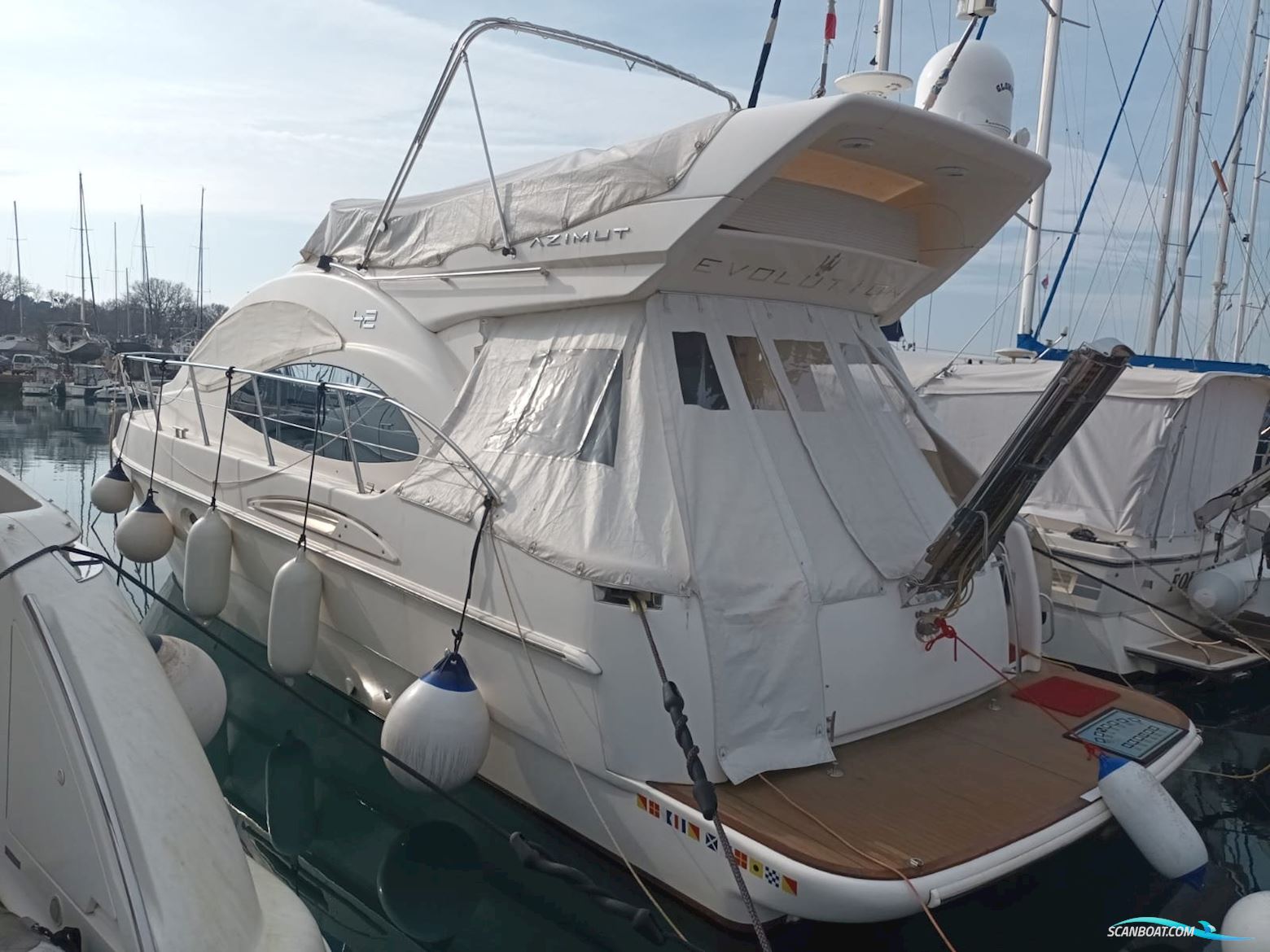 Azimut 42 Evo Motorboat 2008, with Cummins Diesel engine, Croatia