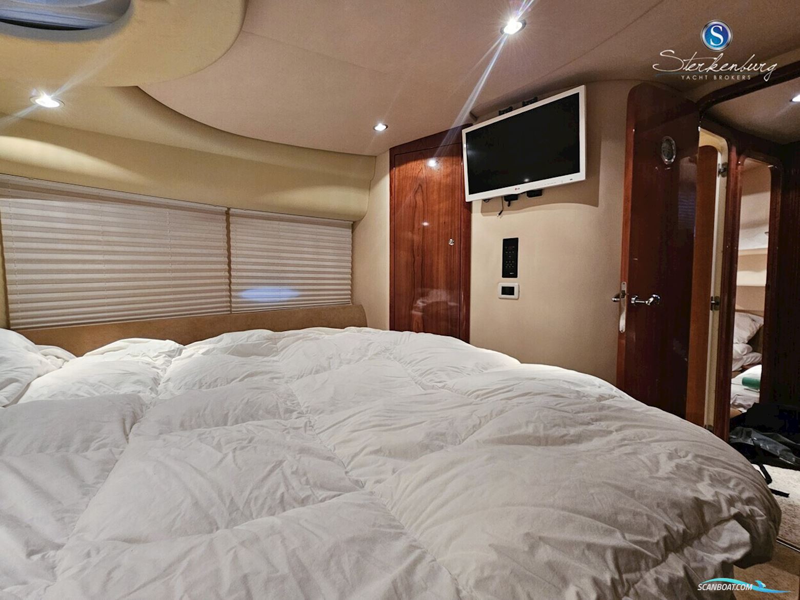 Azimut 42
