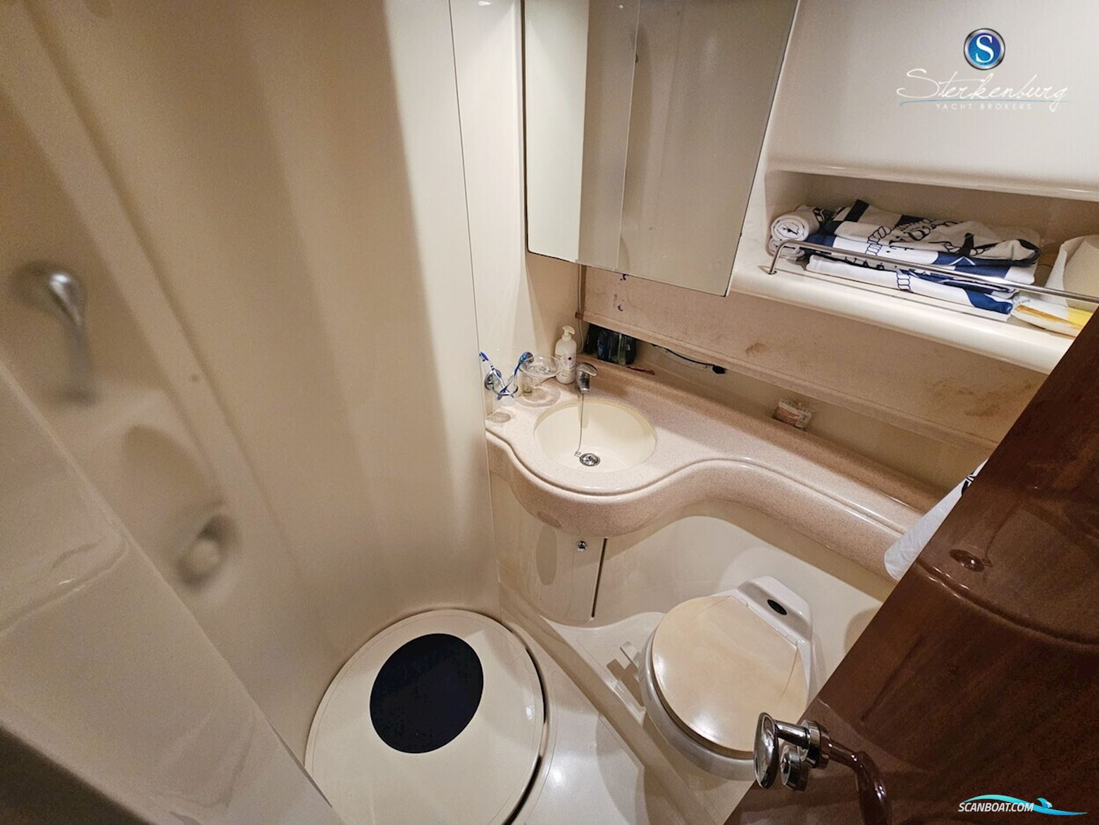 Azimut 42