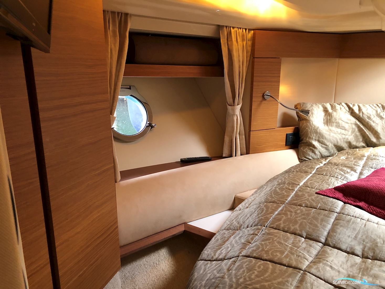 Azimut 43 Fly