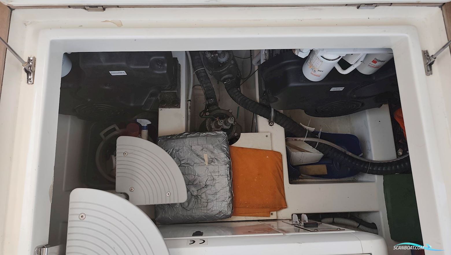 Azimut 43
