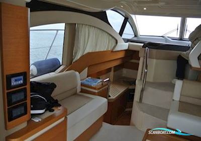 Azimut 45 Fly Motorboat 2011, with Cummins Qsb 5.9 engine, Italy