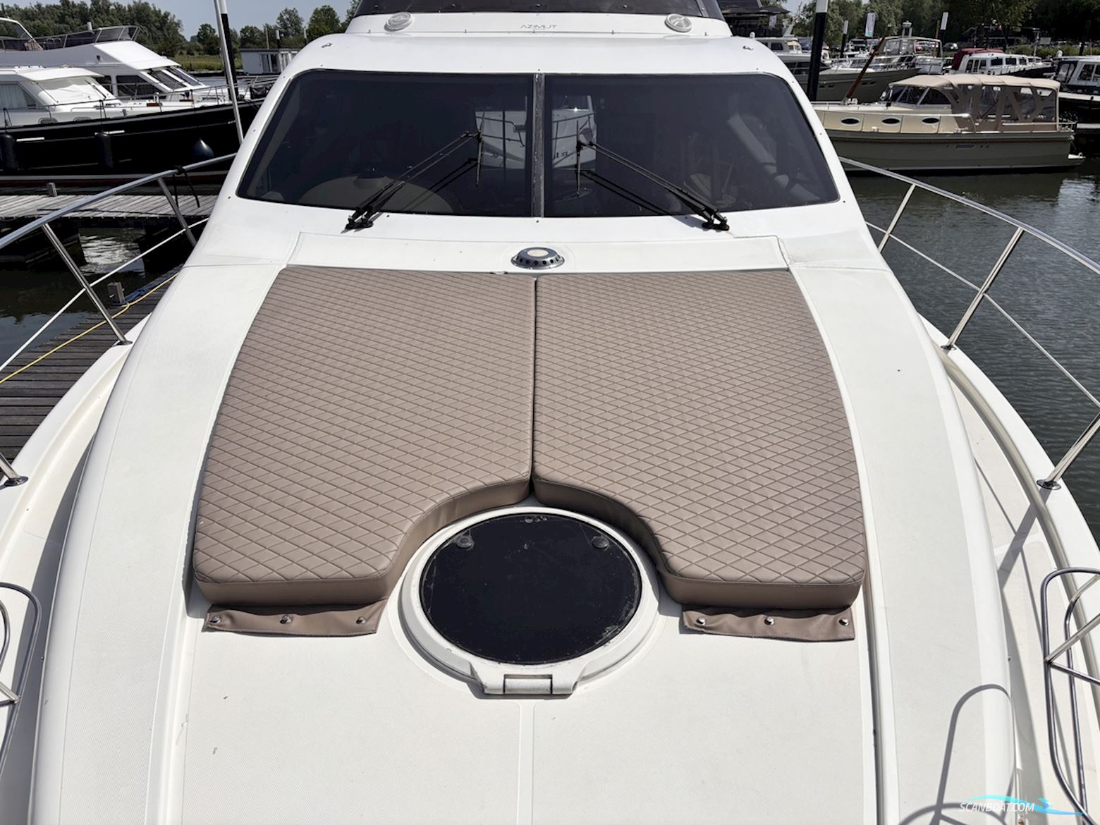 Azimut 46 Fly
