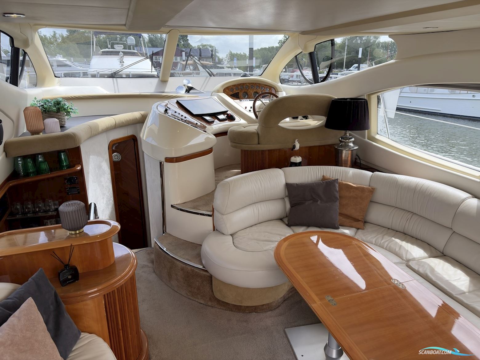 Azimut 46 Fly