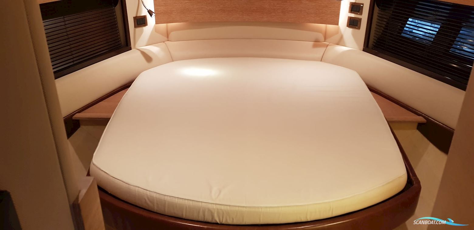 Azimut 47