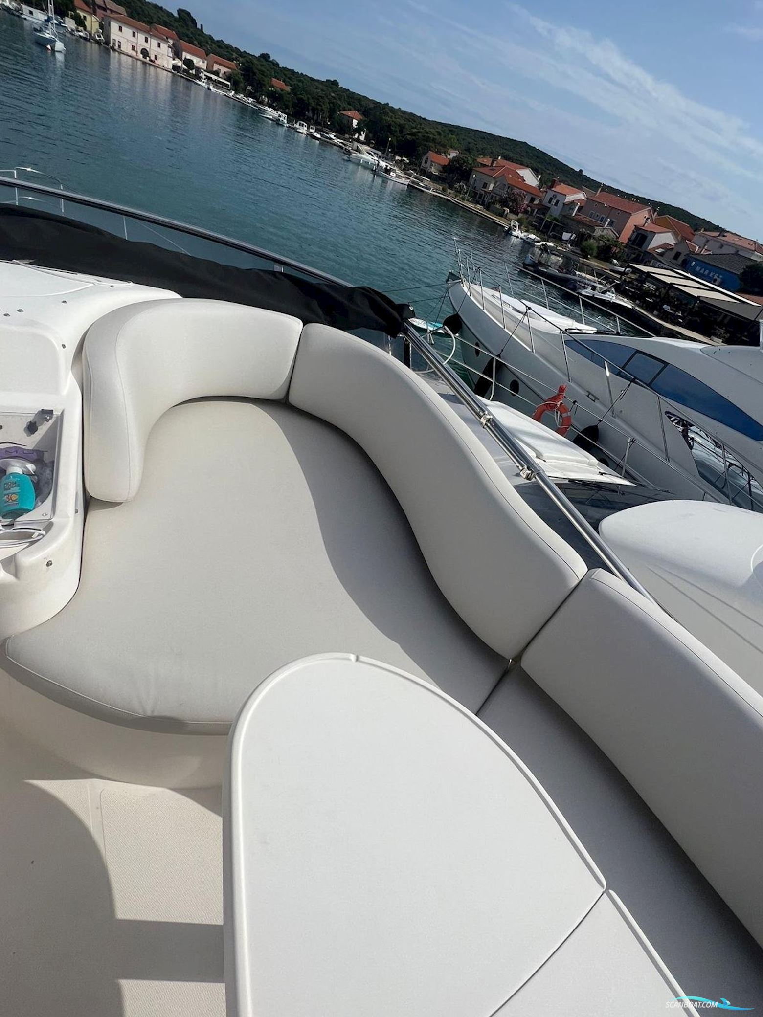 Azimut 50