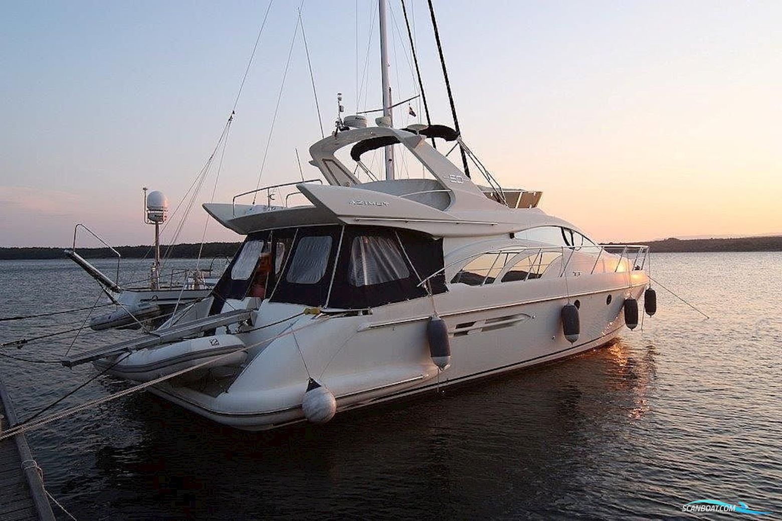 Azimut 50 Motorboat 2004, with Caterpillar engine, Croatia