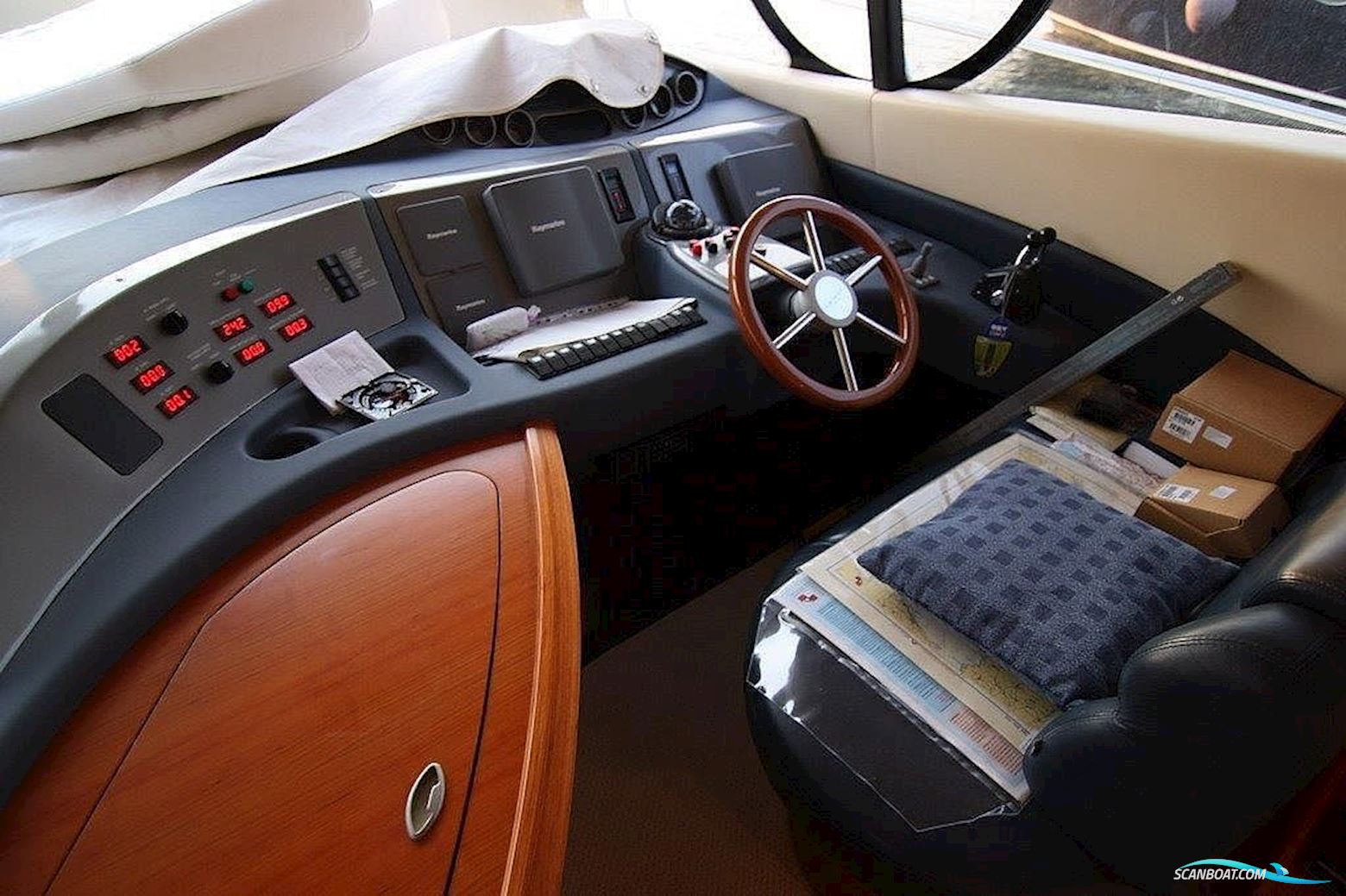 Azimut 50