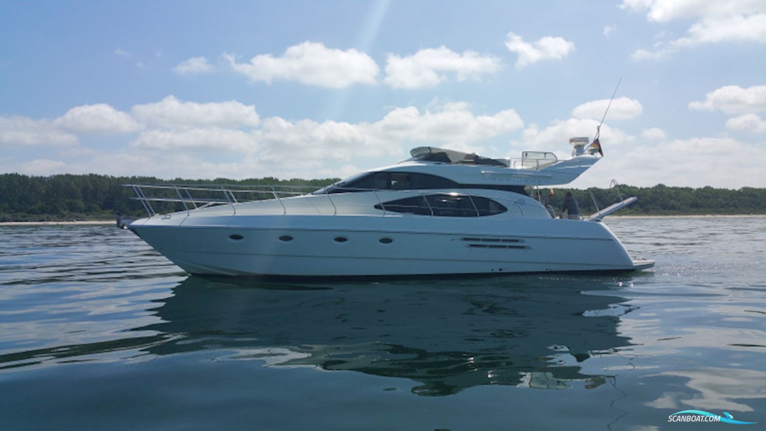 Azimut 52 Fly Motorboat 1998, with Caterpillar 3167 engine, Germany
