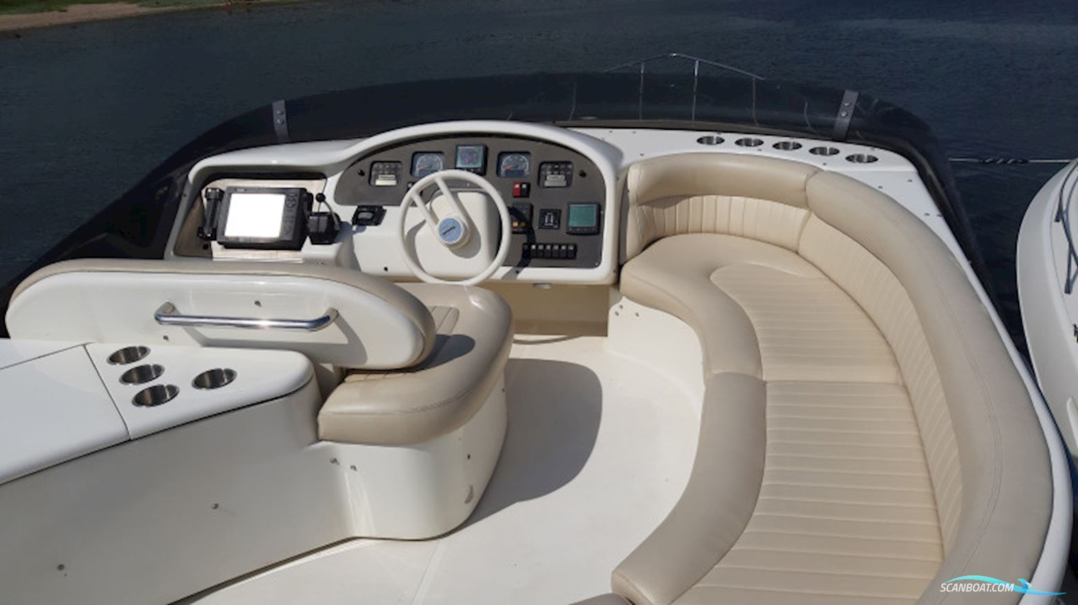Azimut 52 Fly
