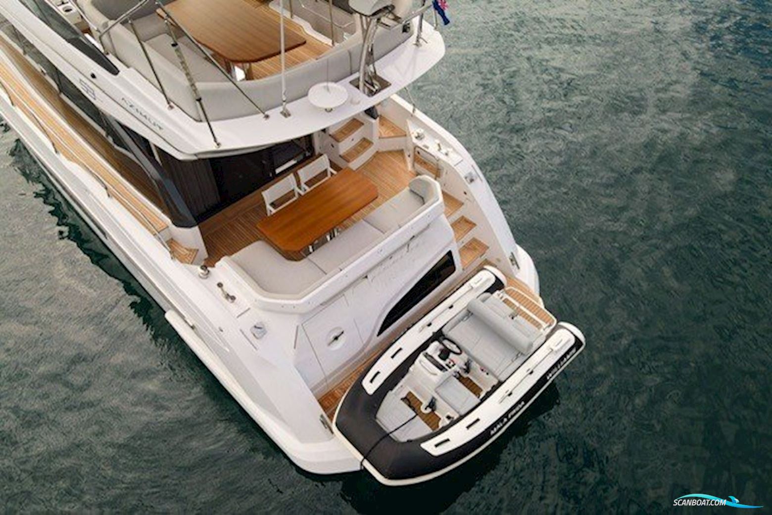 Azimut 53 FLY