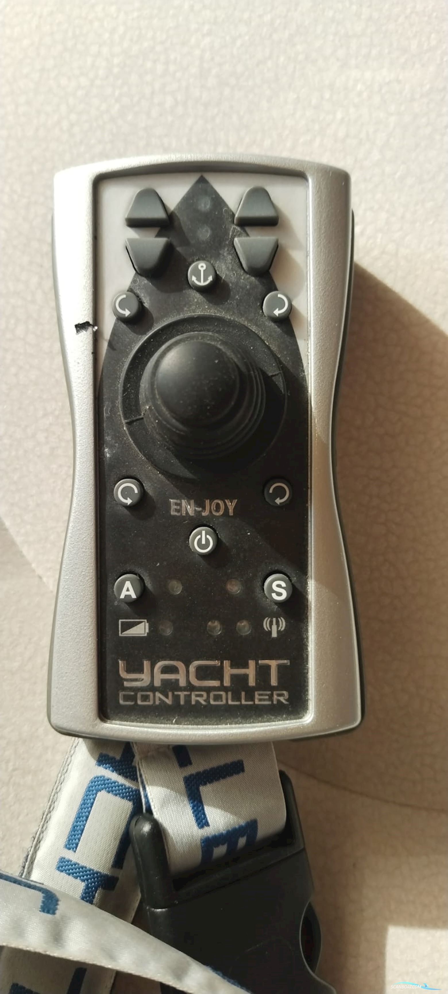Azimut 55