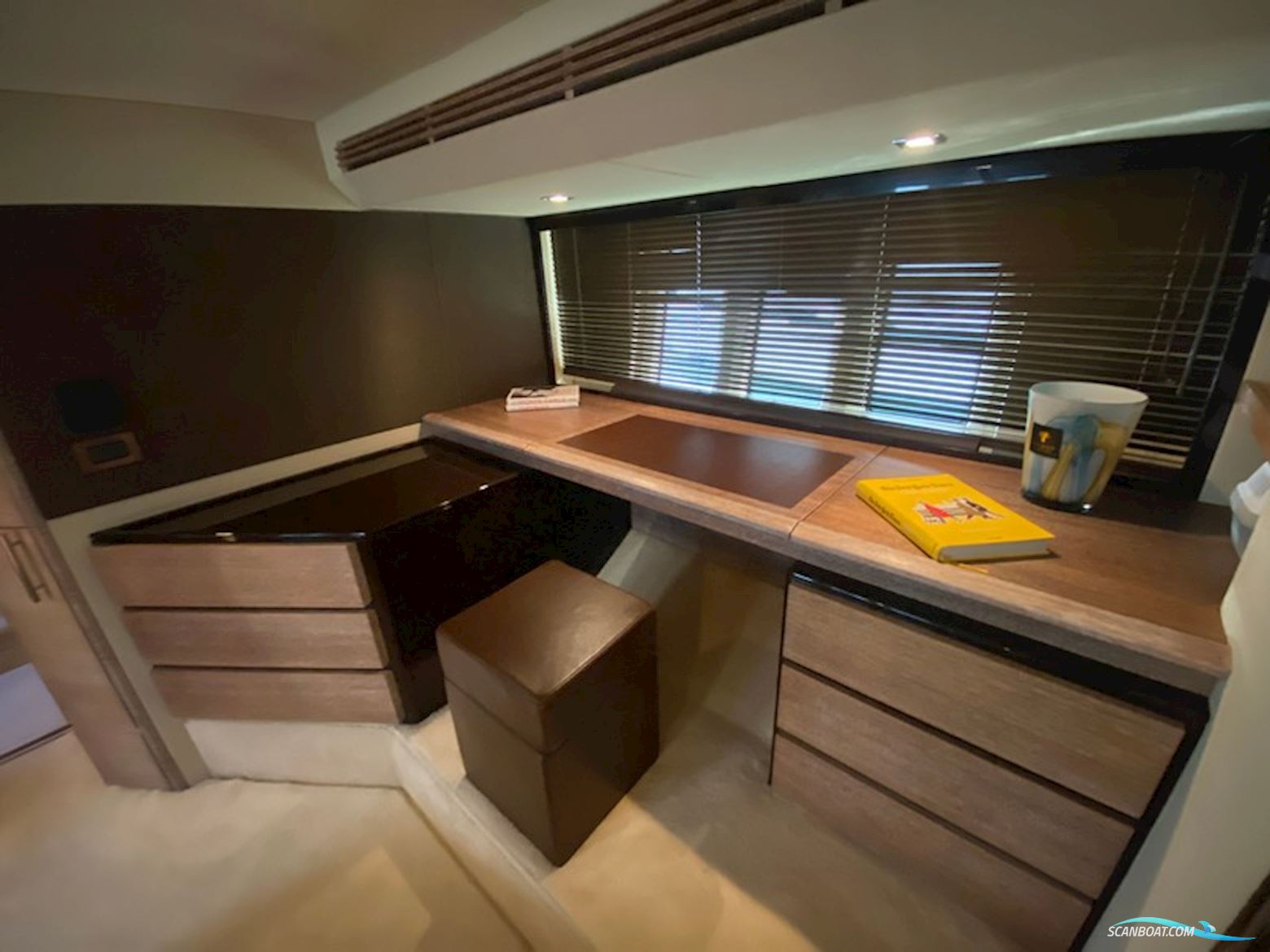 Azimut 60 Fly