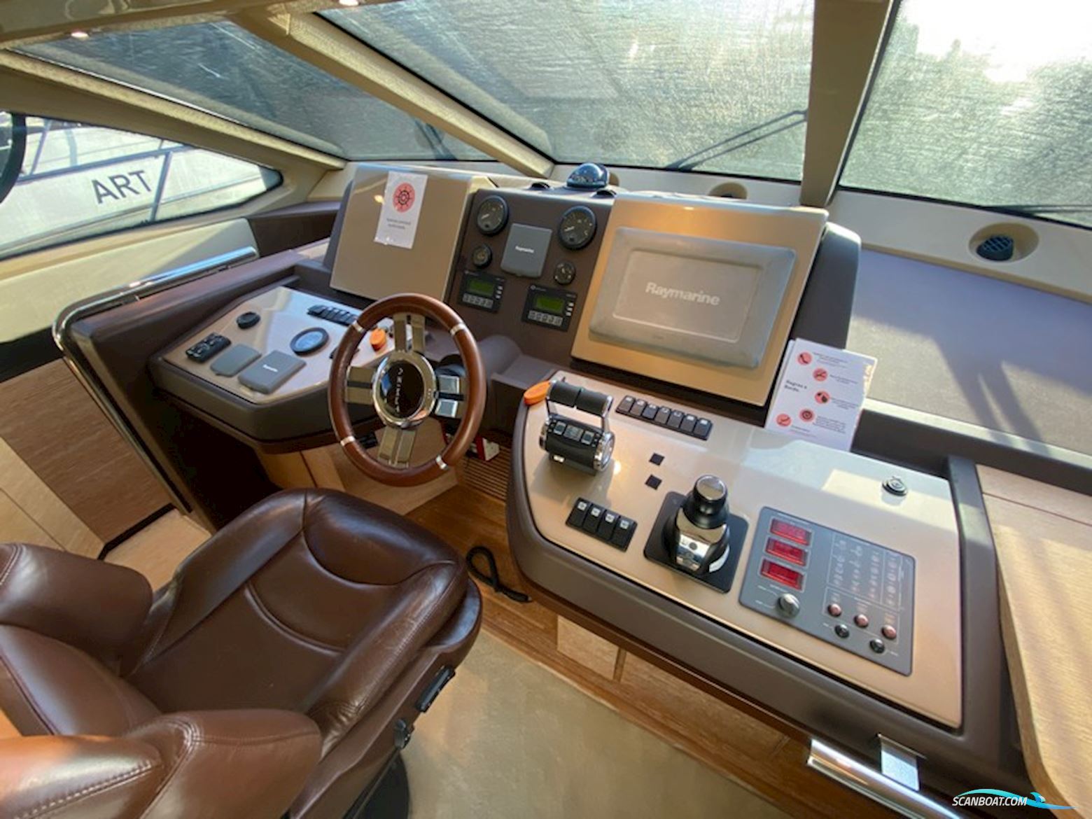 Azimut 60 Fly