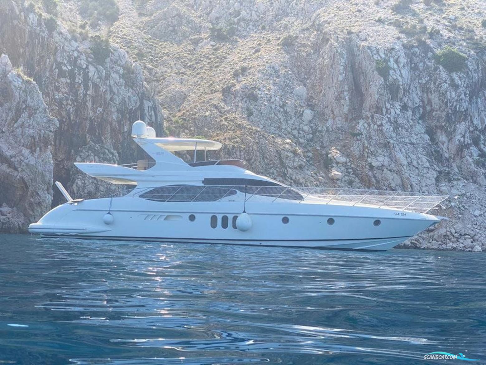 Azimut 62 FLY HARDTOP Motorboat 2005, with CATERPILLAR C 18 engine, Croatia