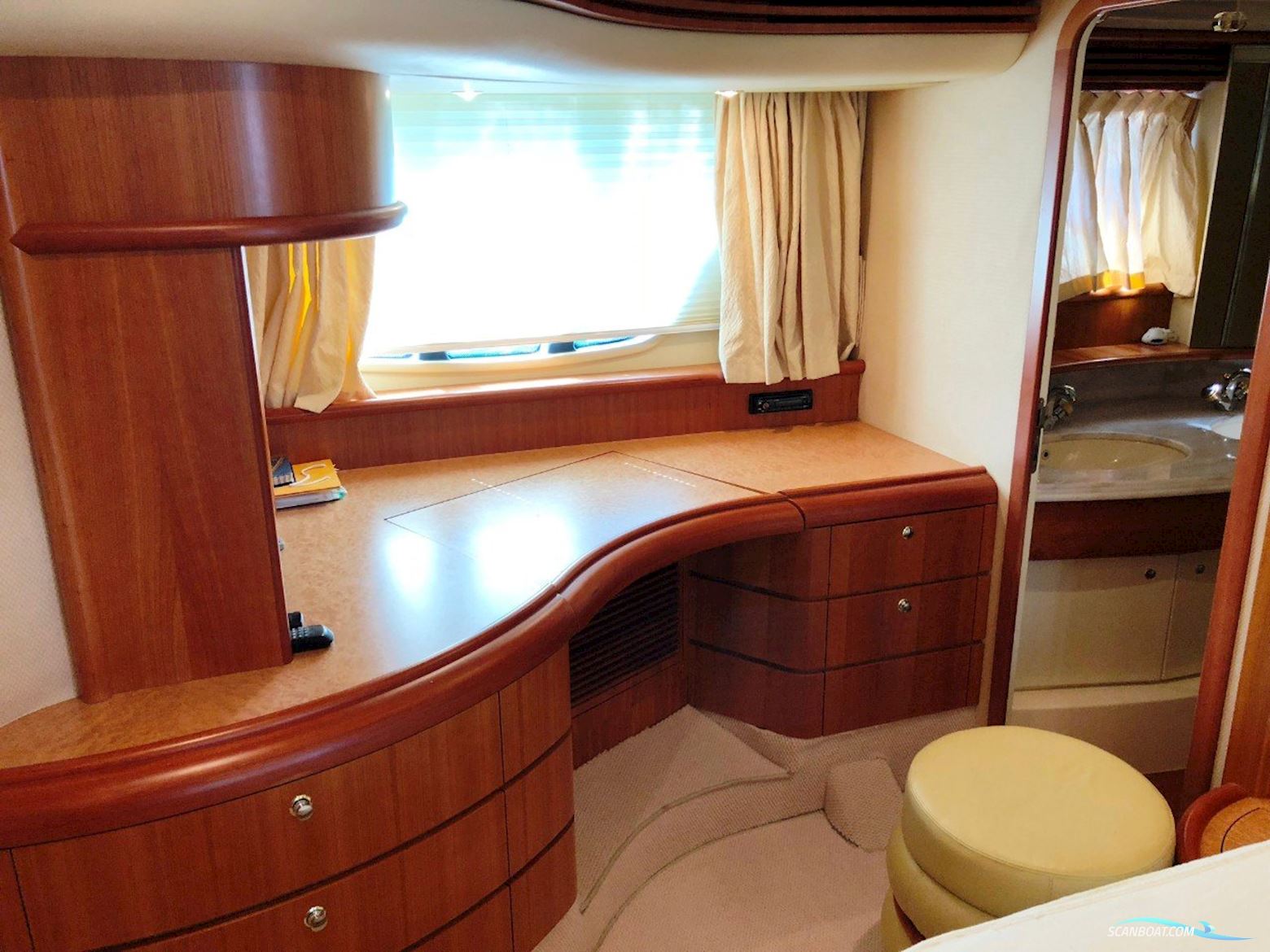 Azimut 68 EVO FLY - BJ. 2008 - 4 KAB.