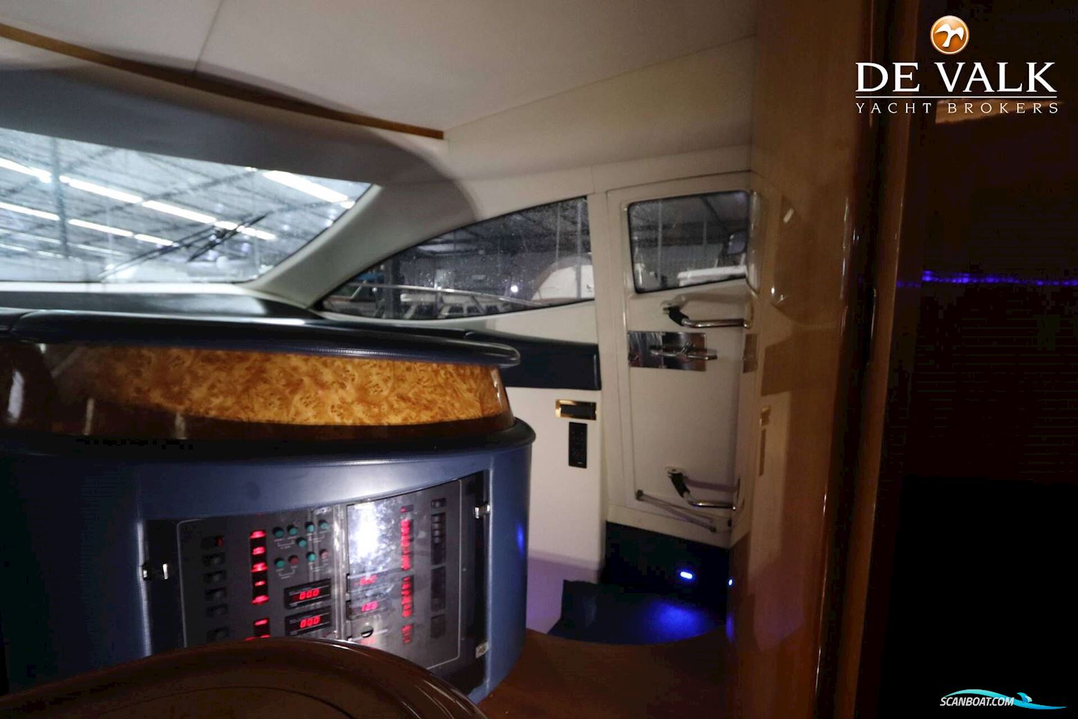 Azimut 68 Plus