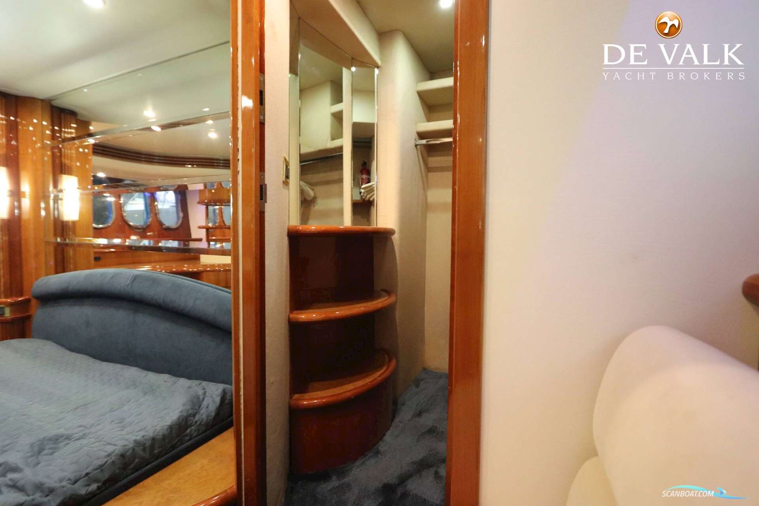 Azimut 68 Plus