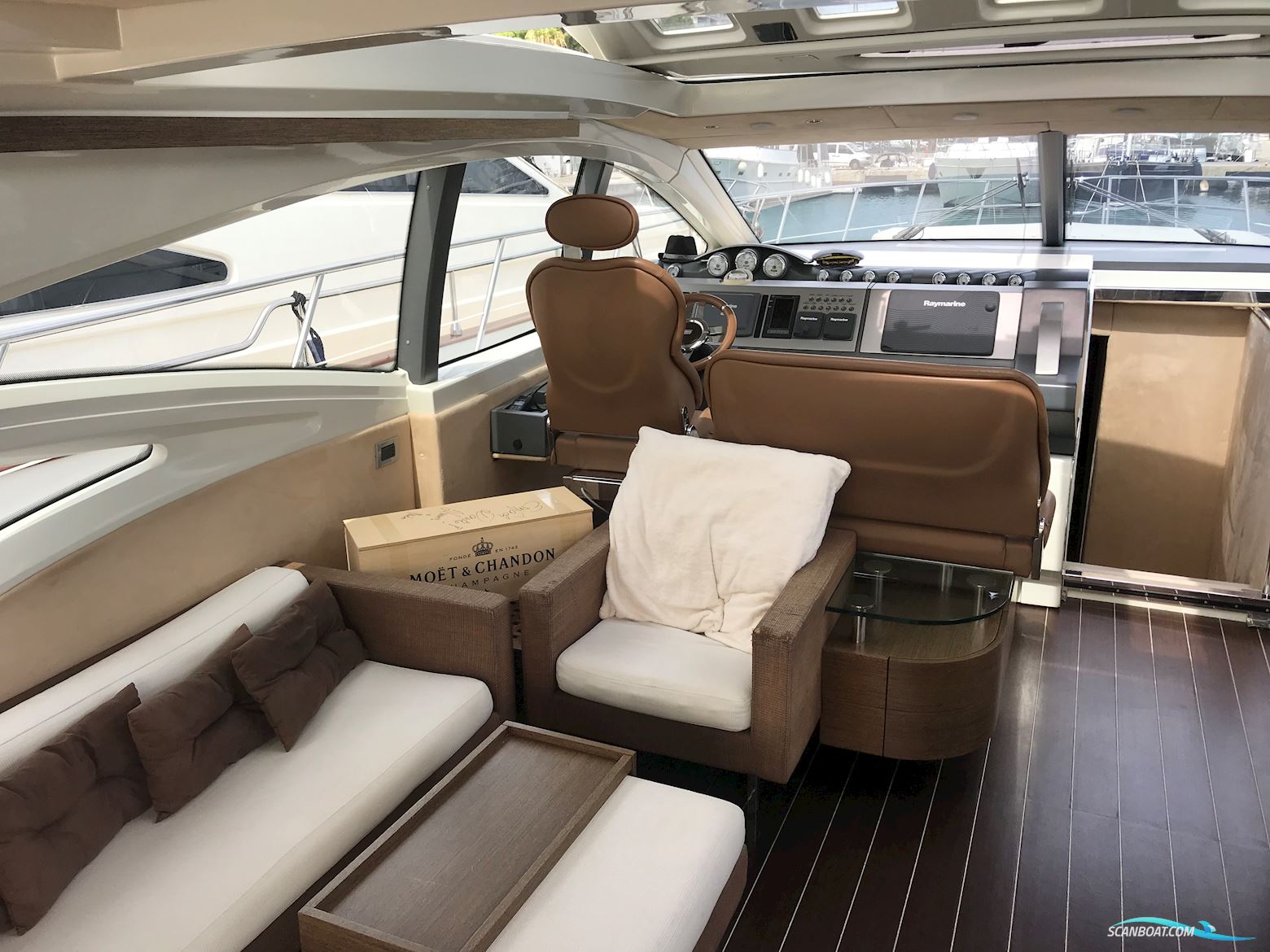Azimut 68 S